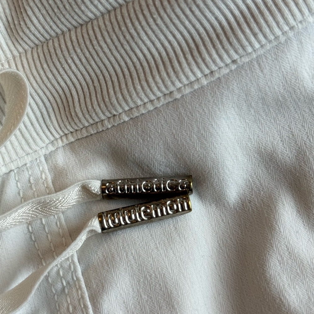 lululemon athletica Cream Cropped Cargo Pants - Picture 3 of 5